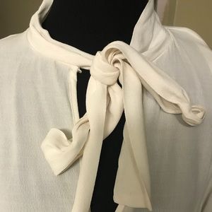 Neck tie blouse